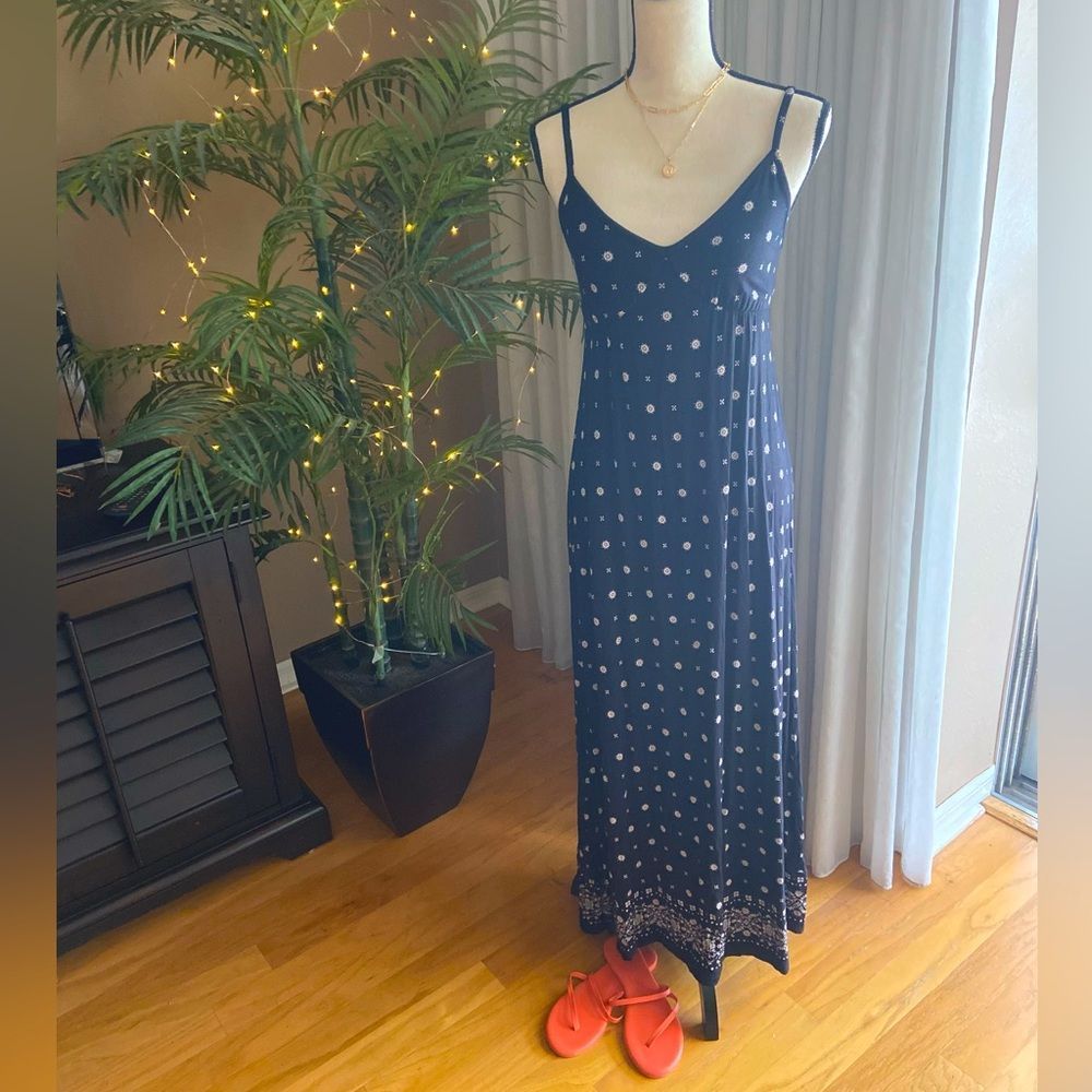 Empire Waist Sleeveless Black & White Maxi Dress